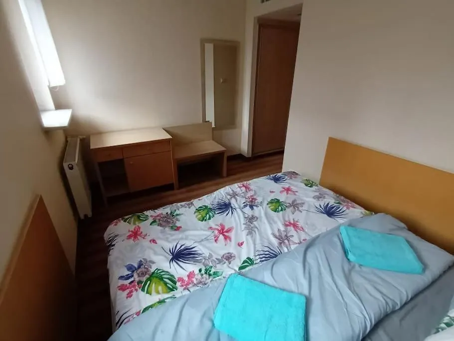 10Q - Z6 Apartament 1004 contacts